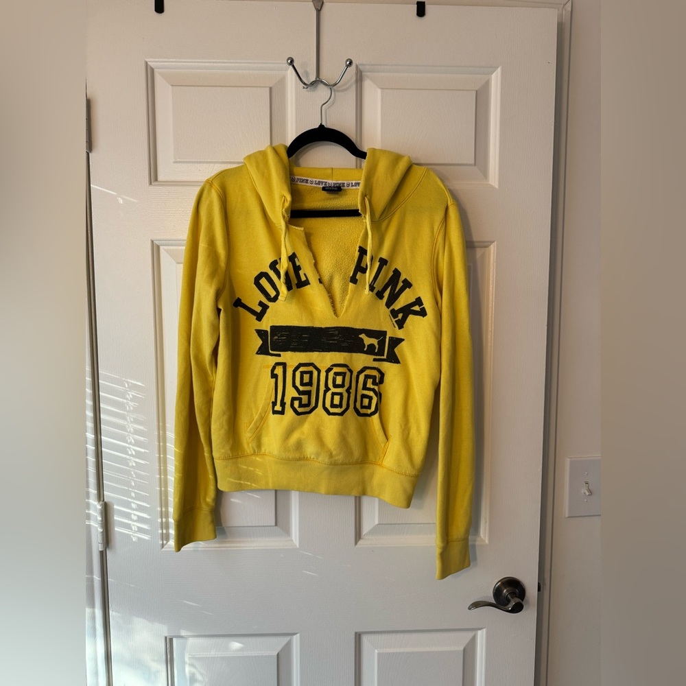 Women’s Victoria Secret PINK pullover sweatshirt L